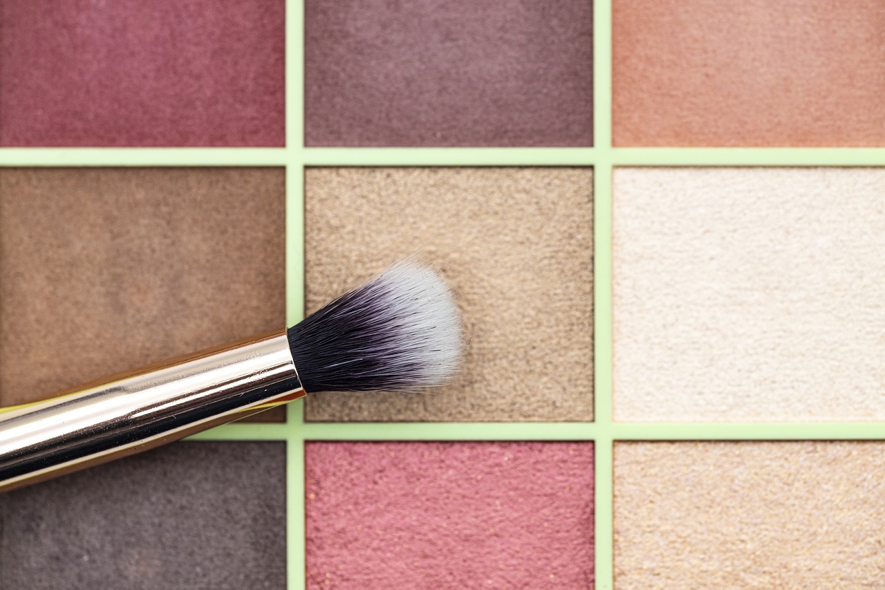 Comment réaliser des yeux de biche avec du maquillage